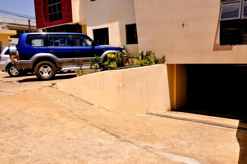 Guest House Lumen Lomé Exterior photo